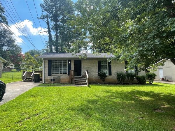 18 Westgate Park Drive , Newnan, GA 30263