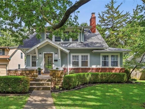 7419 Jarboe Street, Kansas City, MO 64114