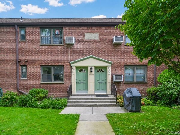 245-12 62 Avenue , Unit 2nd Floor, Douglaston, NY 11362