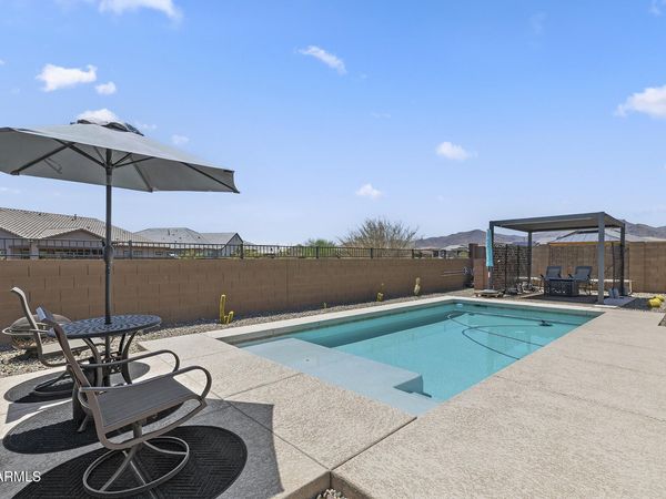 18931 W LAUREL Lane, Surprise, AZ 85388