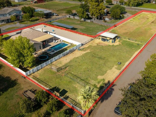 2233 E PARK Avenue, Gilbert, AZ 85234