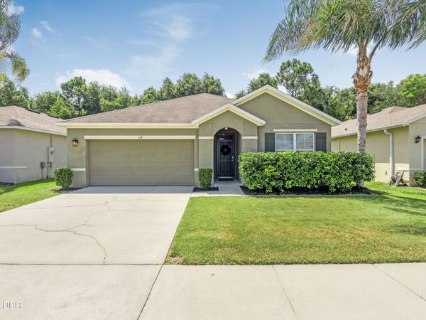 124 Fishermans Cove Drive, Edgewater, FL 32141
