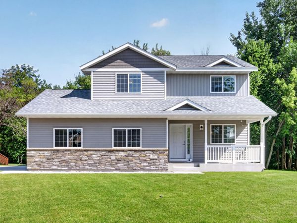 109 Peridot Court, Mankato, MN 56001