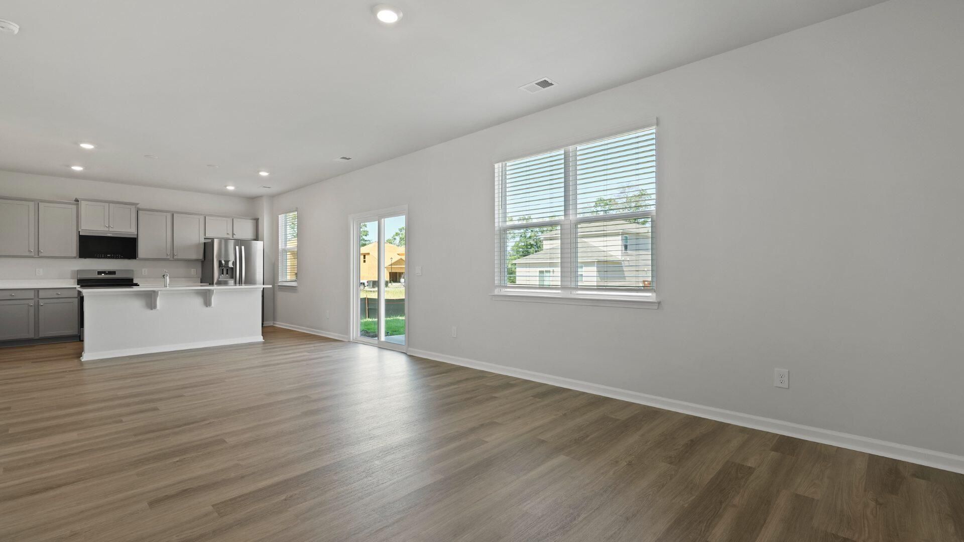 2975 Fernwood Drive Photo 4