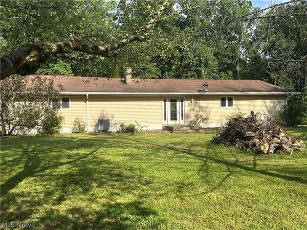 4918 Lakeview Road , West Farmington, OH 44491