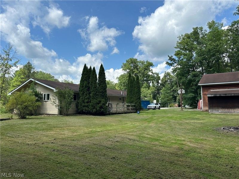 4918 Lakeview Road, West Farmington, OH 44491 Photo 5