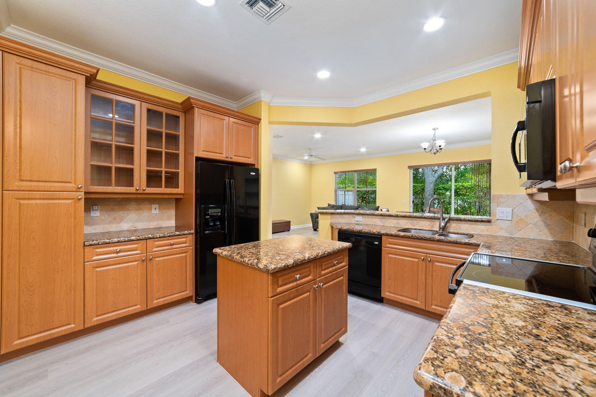 128 W Prive Circle, Delray Beach, FL 33445 Photo