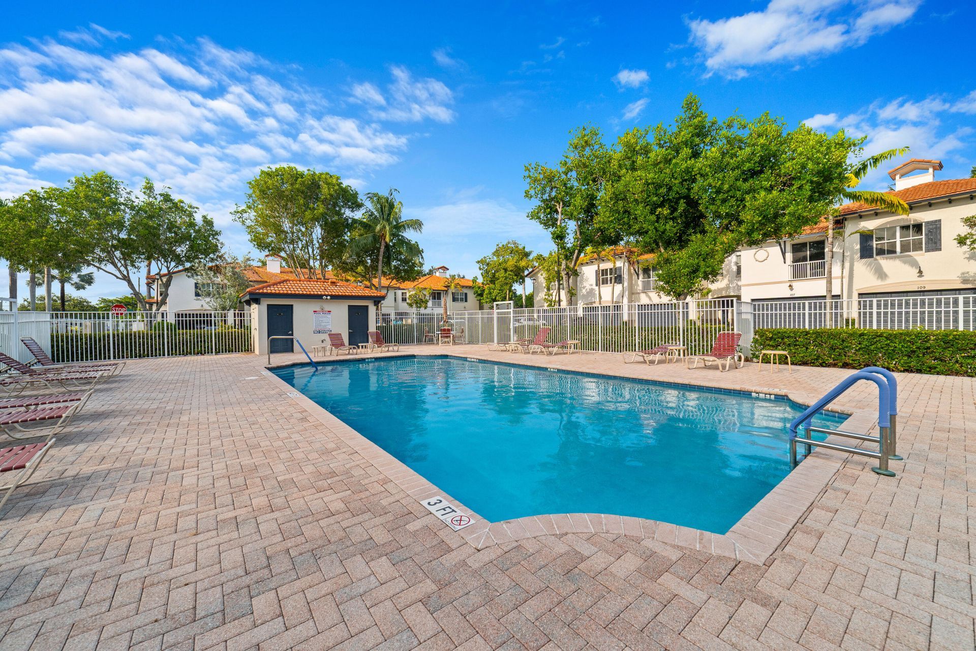 128 W Prive Circle, Delray Beach, FL 33445 Photo