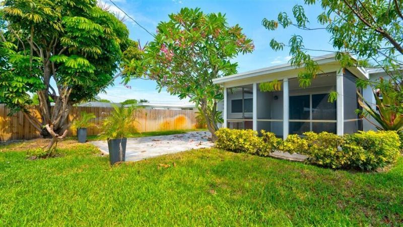 701 SE 1st Street, Boynton Beach, FL 33435 Photo