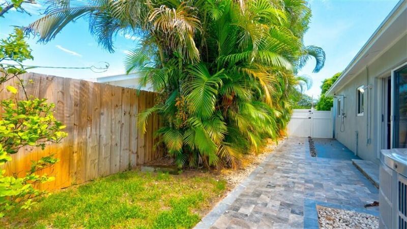 701 SE 1st Street, Boynton Beach, FL 33435 Photo