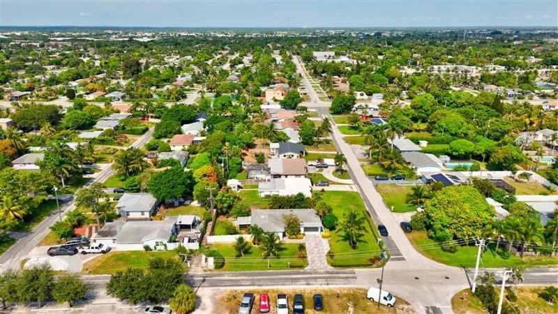701 SE 1st Street, Boynton Beach, FL 33435 Photo