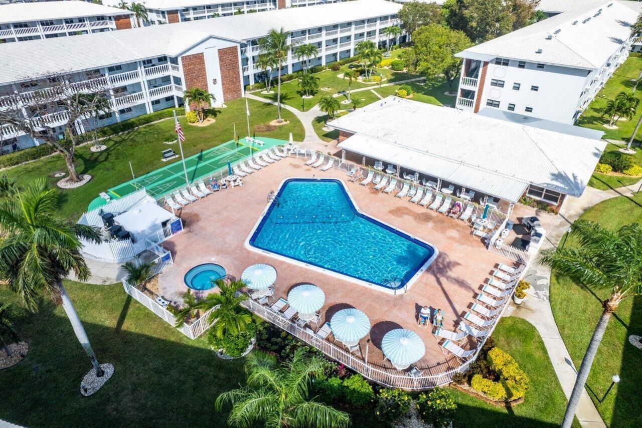 2455 NE 51st Street, Unit E102, Fort Lauderdale, FL 33308 Photo