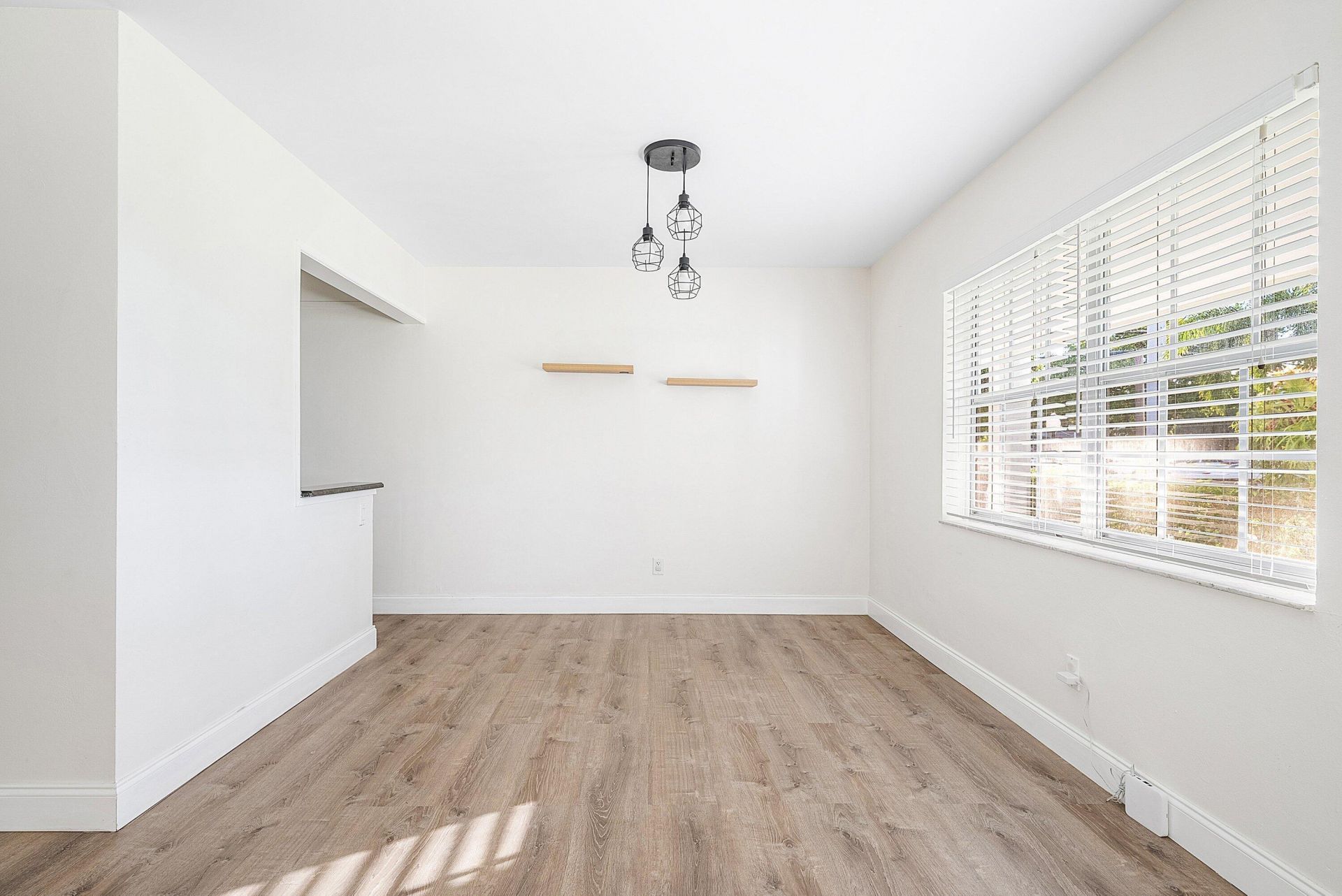 2455 NE 51st Street, Unit E102, Fort Lauderdale, FL 33308 Photo