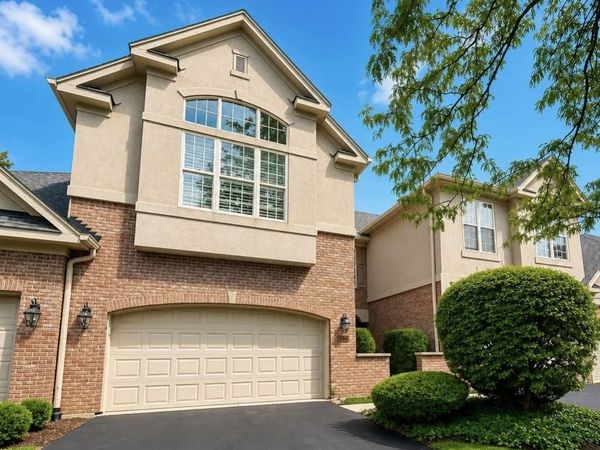1204 Ashbrook Court , Darien, IL 60561