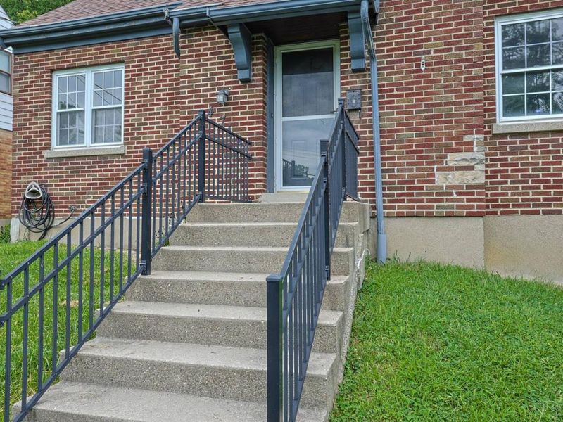 4712 Basil Lane, Delhi Township, OH 45238 Photo 3