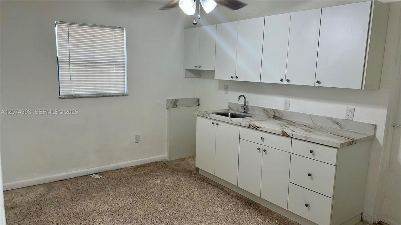 59 W 26th St, Unit 8, Hialeah, FL 33010 Photo