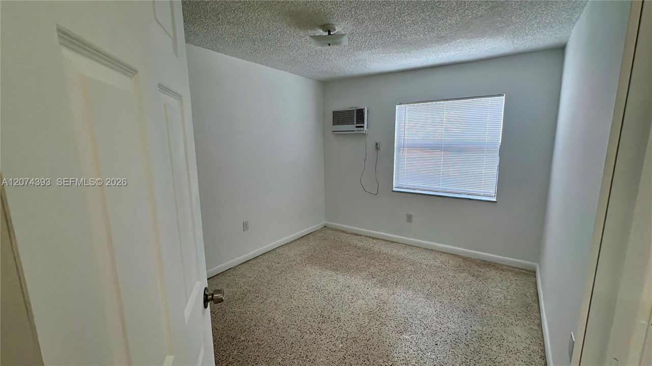 59 W 26th St, Unit 8, Hialeah, FL 33010 Photo