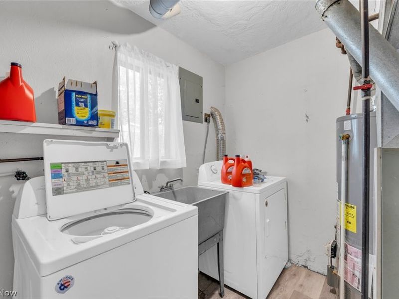 14152 Berwyn Avenue, Unit 2/UP, Cleveland, OH 44111 Photo 17