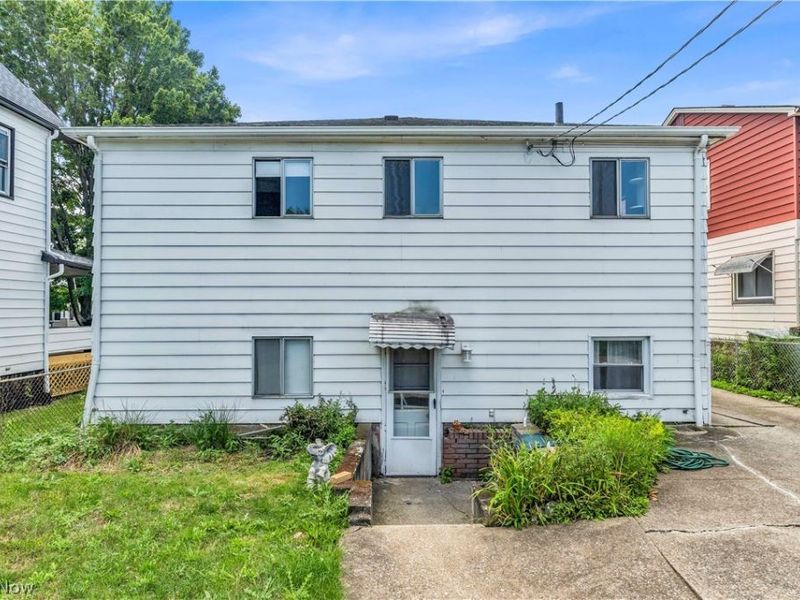 14152 Berwyn Avenue, Unit 2/UP, Cleveland, OH 44111 Photo 18