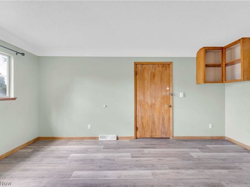 14152 Berwyn Avenue, Unit 2/UP, Cleveland, OH 44111 Photo 4