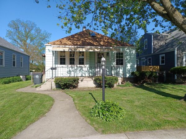 109 S California Street , Hobart, IN 46342