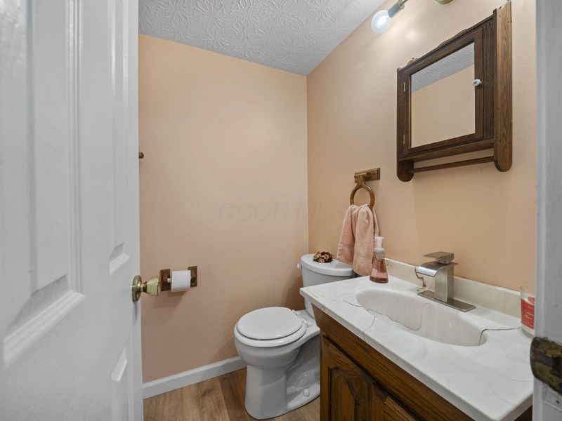 1993 Charmingfare Street, Columbus, OH 43228 Photo 18
