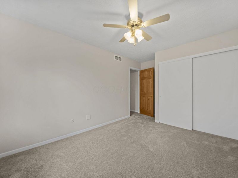 1993 Charmingfare Street, Columbus, OH 43228 Photo 32