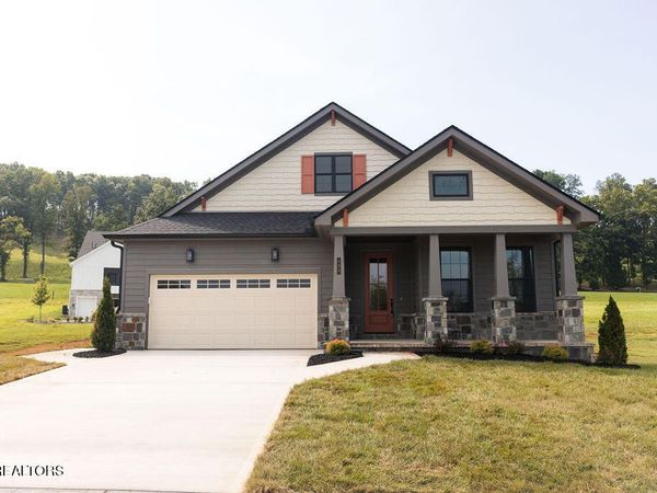 894 Black Bear Circle, Loudon, TN 37774