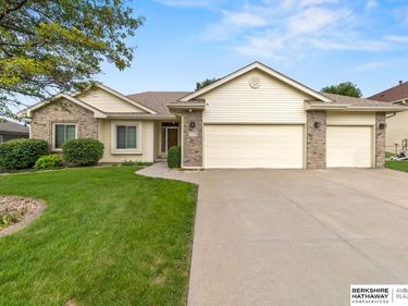 17016 Franklin Street, Omaha, NE 68118