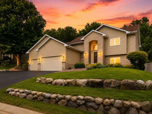 18949 Embry Avenue, Farmington, MN 55024