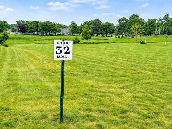 854 Lake Forest Circle , Detroit Lakes, MN 56501