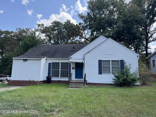 315 Robinhood Road, Jackson, MS 39206