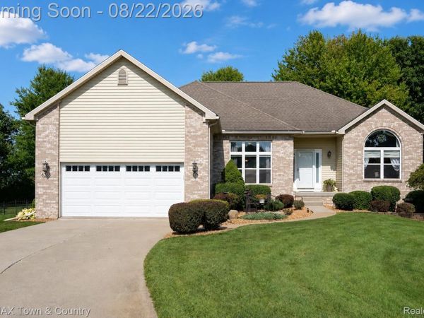 8263 Woodcreek Court, Mundy Township, Mi 48473