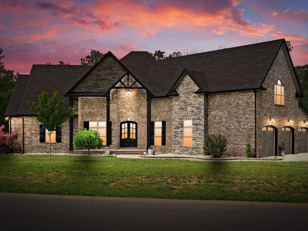 1161 Reda Dr , Clarksville, TN 37042