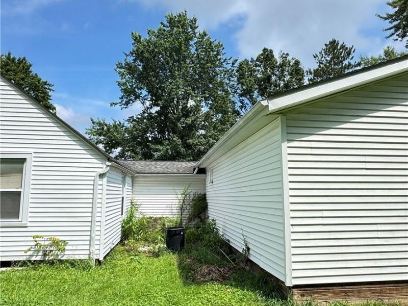 547 Ewart Road, Akron, OH 44312 Photo 4
