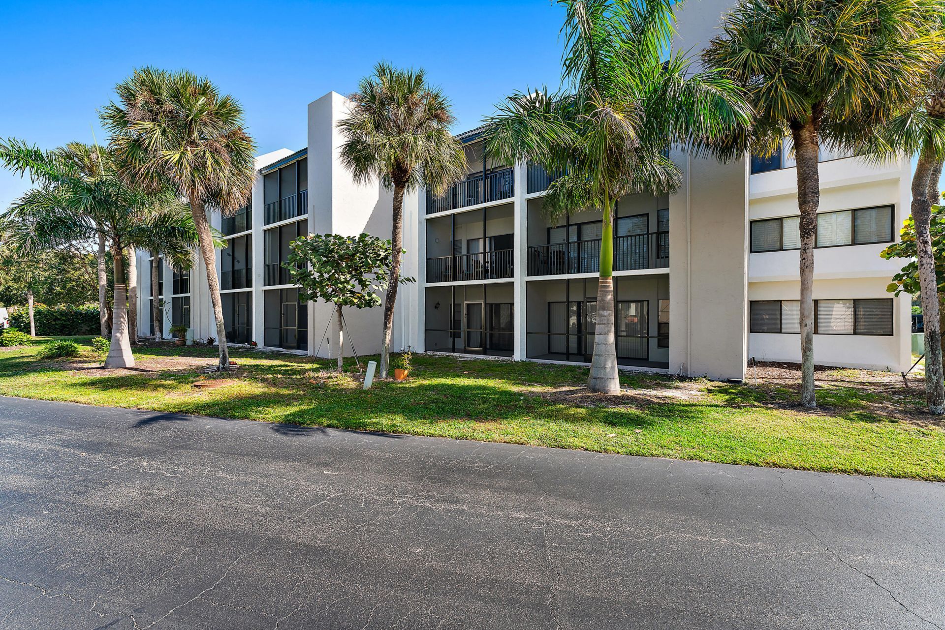 1605 S Us Highway 1, Unit V6-104, Jupiter, FL 33477 Photo