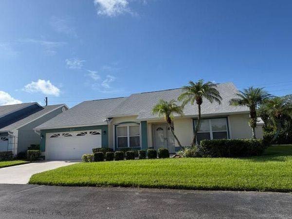 382 NW SHERRY Lane, Port St. Lucie, FL 34986