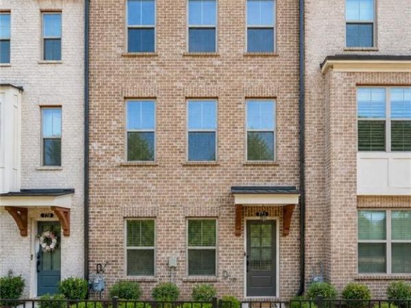 776 Angora Alley , Scottdale, GA 30079