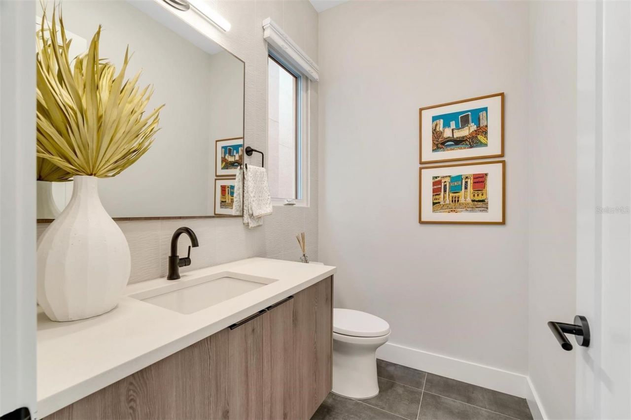 372 6th Street S, Unit 12, Saint Petersburg, FL 33701 Photo