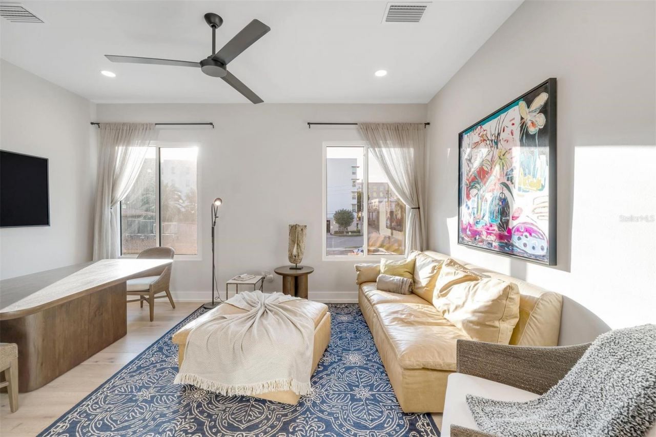 372 6th Street S, Unit 12, Saint Petersburg, FL 33701 Photo