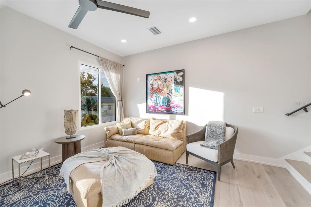 372 6th Street S, Unit 12, Saint Petersburg, FL 33701 Photo