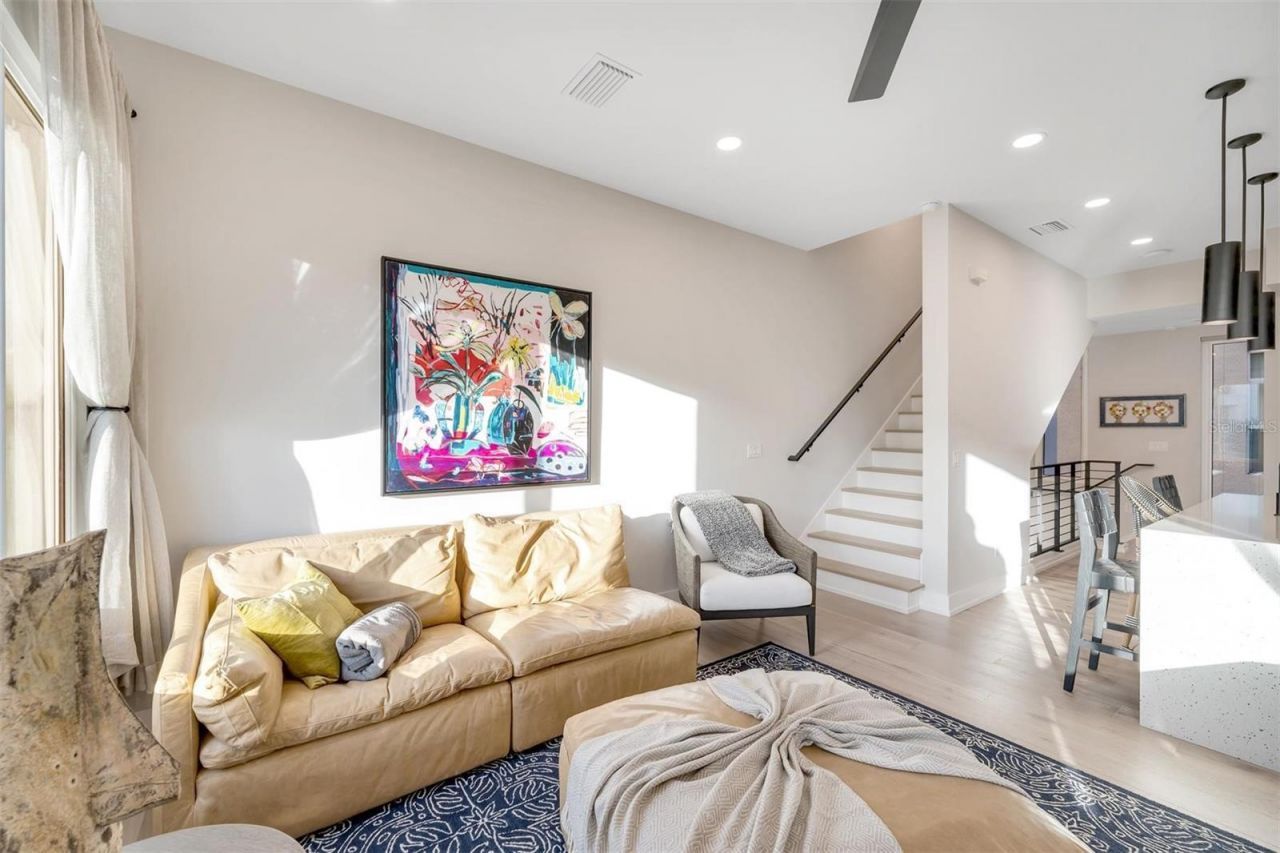 372 6th Street S, Unit 12, Saint Petersburg, FL 33701 Photo