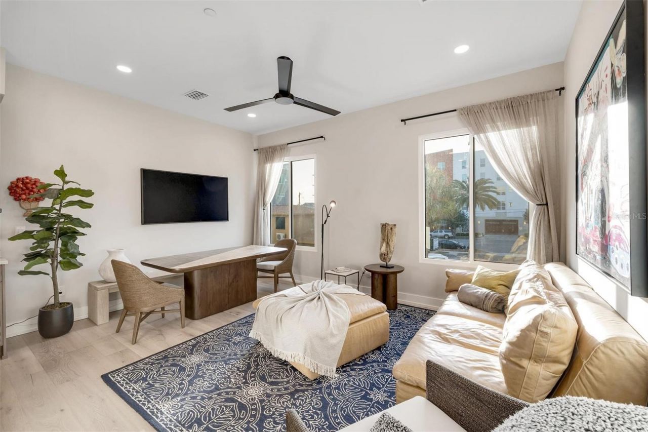 372 6th Street S, Unit 12, Saint Petersburg, FL 33701 Photo