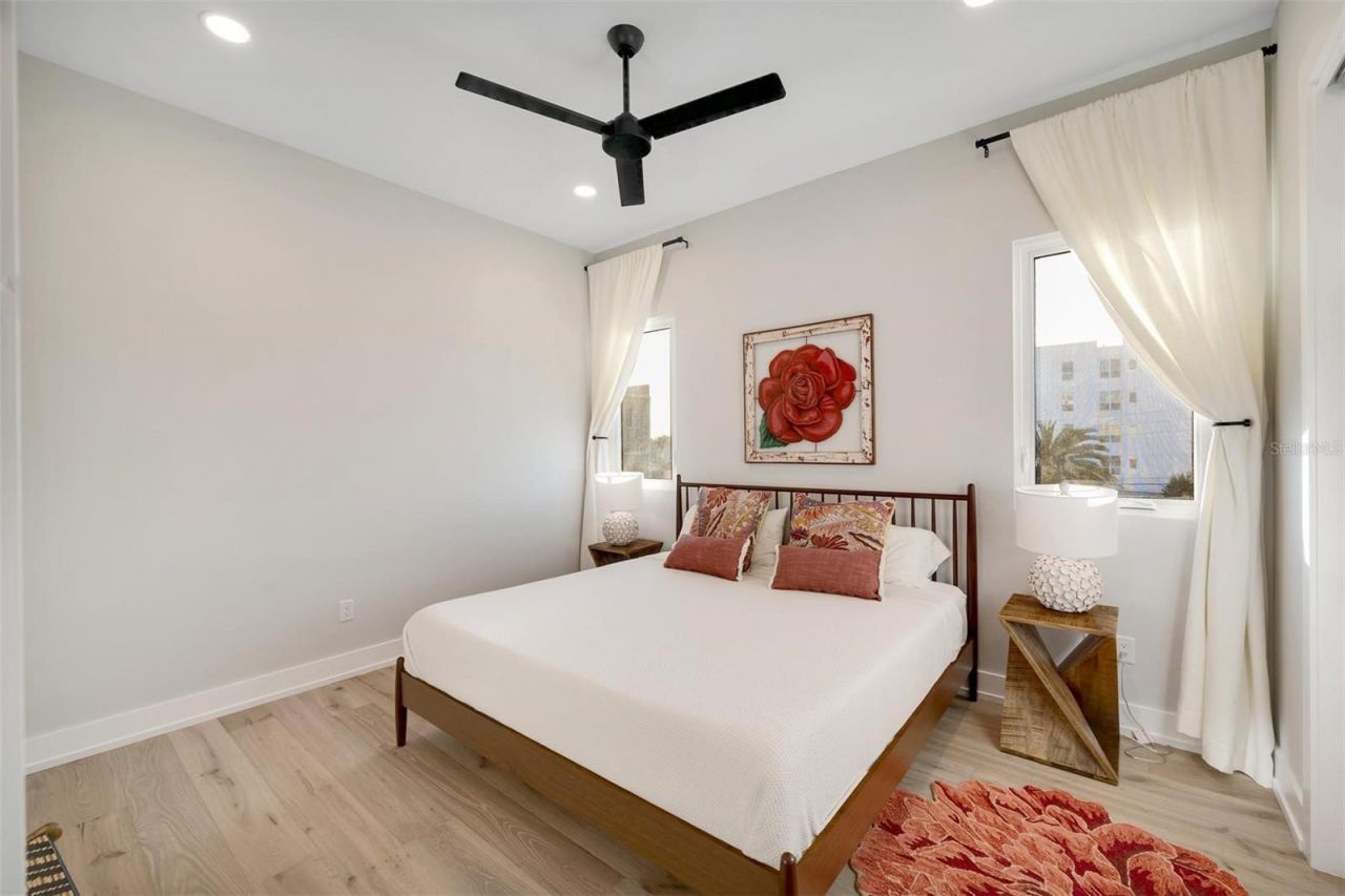 372 6th Street S, Unit 12, Saint Petersburg, FL 33701 Photo