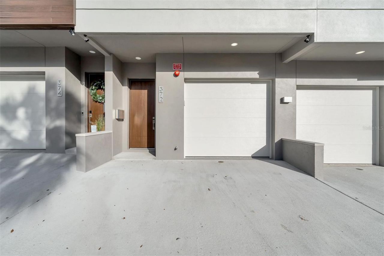 372 6th Street S, Unit 12, Saint Petersburg, FL 33701 Photo