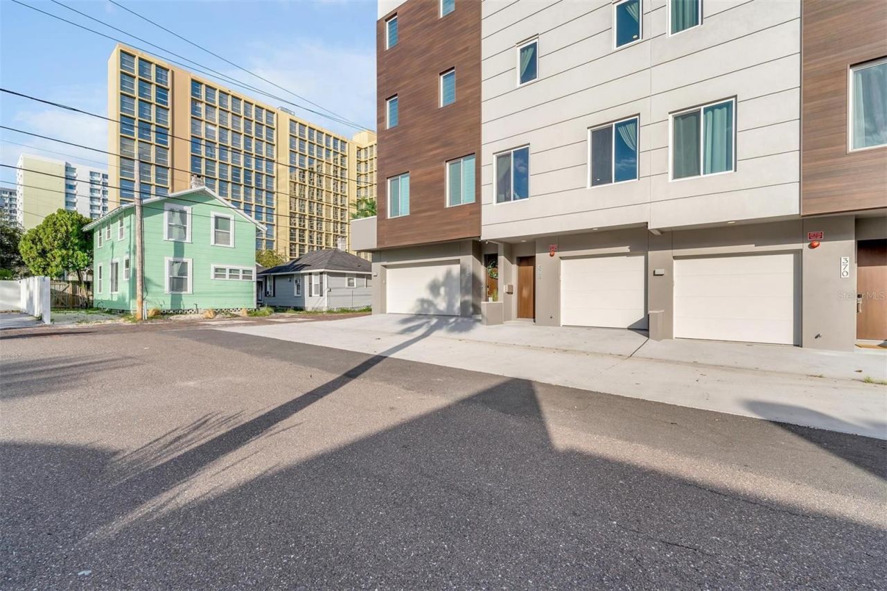 372 6th Street S, Unit 12, Saint Petersburg, FL 33701 Photo