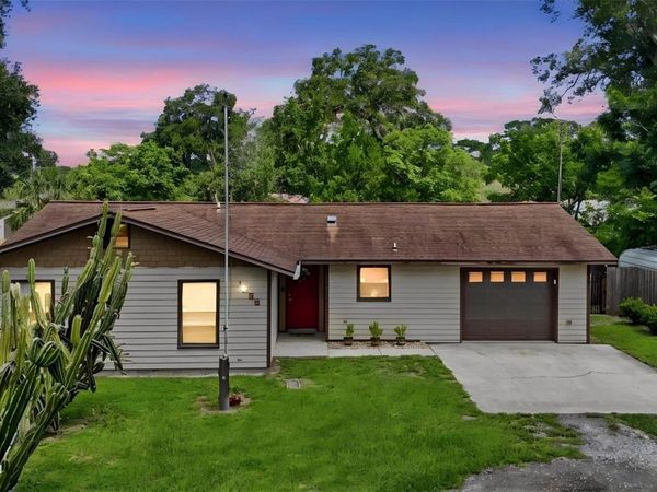 1555 ROWE LANE , DELAND, FL 32720