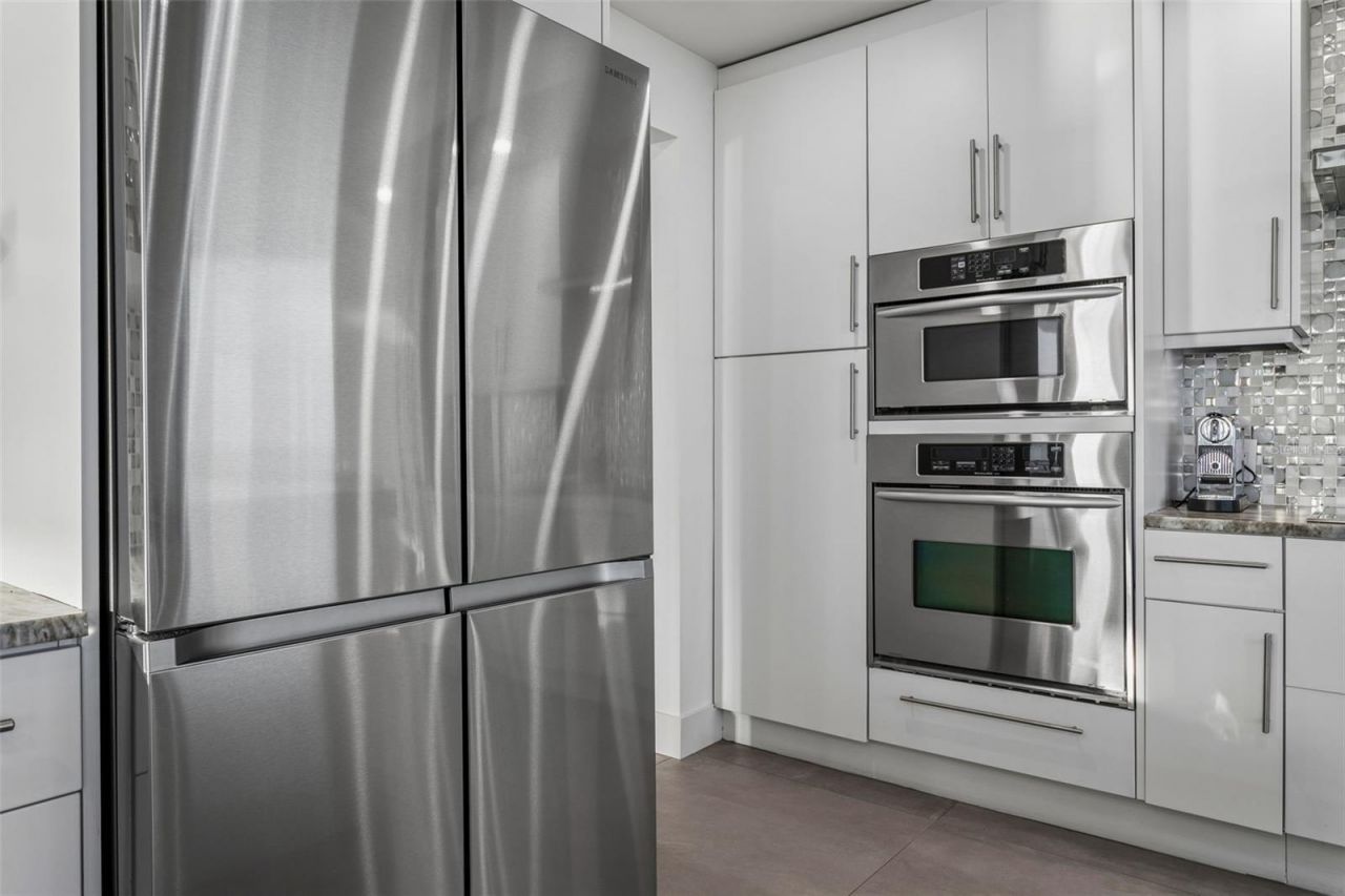 5823 Bowen Daniel Drive, Unit 1501, Tampa, FL 33616 Photo