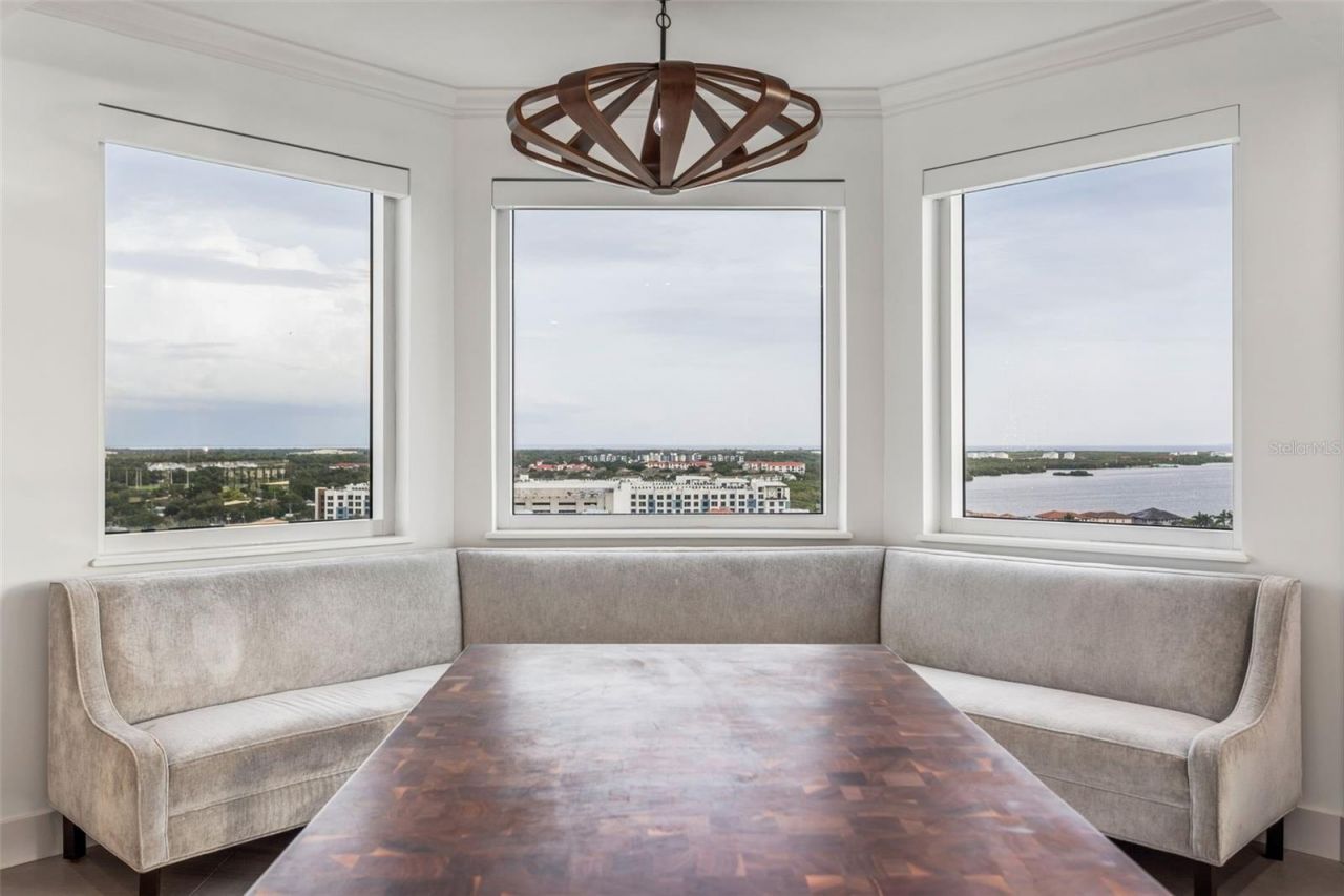 5823 Bowen Daniel Drive, Unit 1501, Tampa, FL 33616 Photo