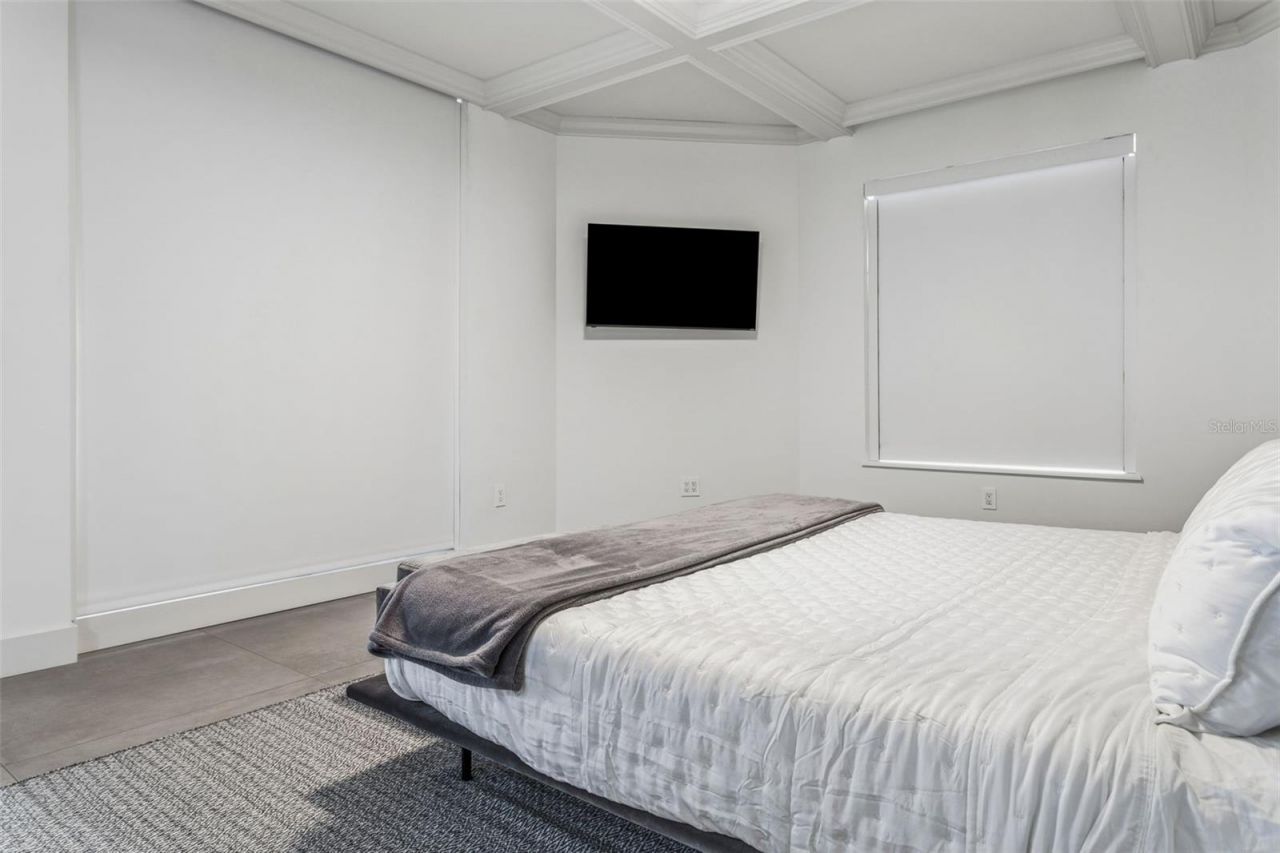 5823 Bowen Daniel Drive, Unit 1501, Tampa, FL 33616 Photo